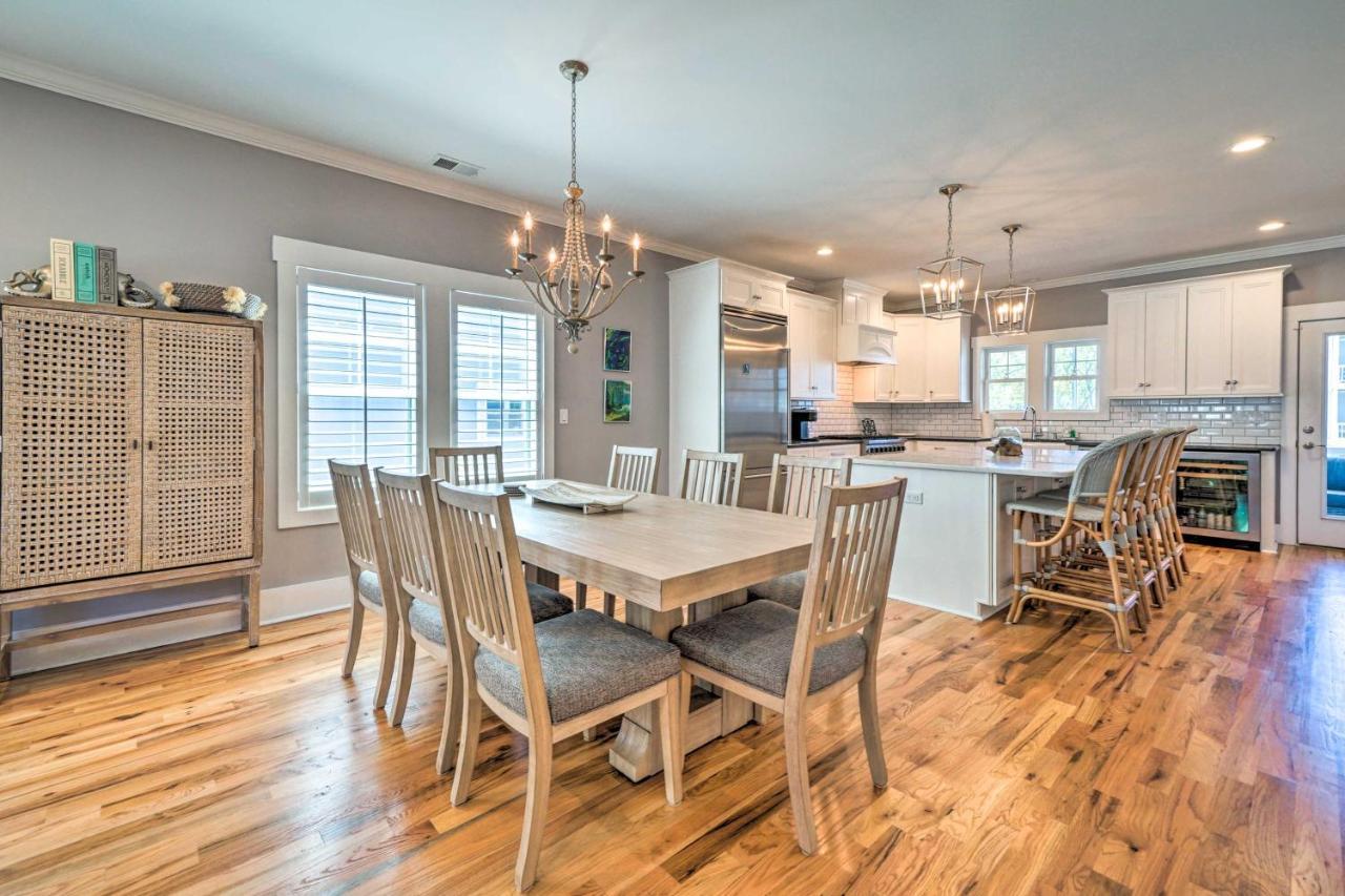 Bright Coastal Abode With Porch And Beach Access! Каролина Бийч Екстериор снимка