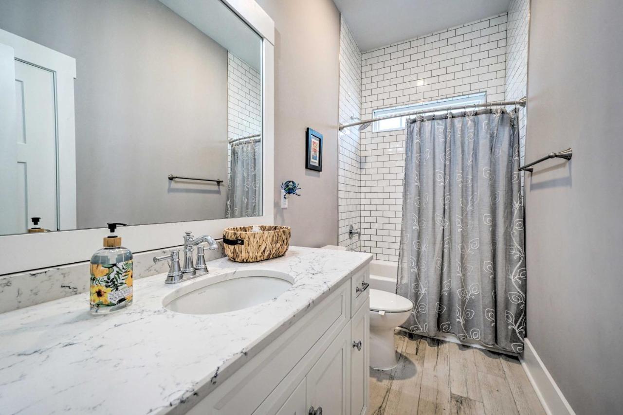 Bright Coastal Abode With Porch And Beach Access! Каролина Бийч Екстериор снимка