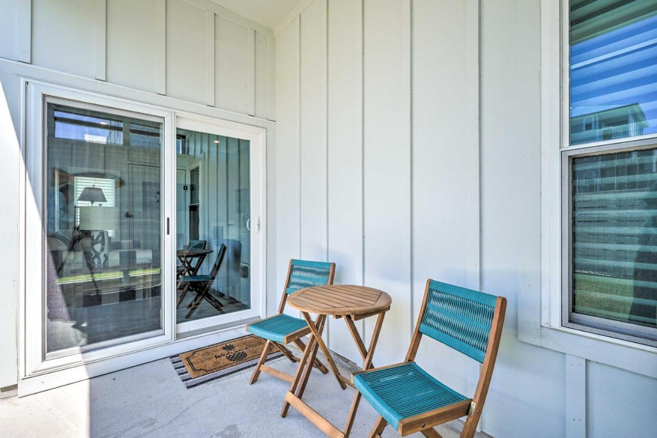 Bright Coastal Abode With Porch And Beach Access! Каролина Бийч Екстериор снимка